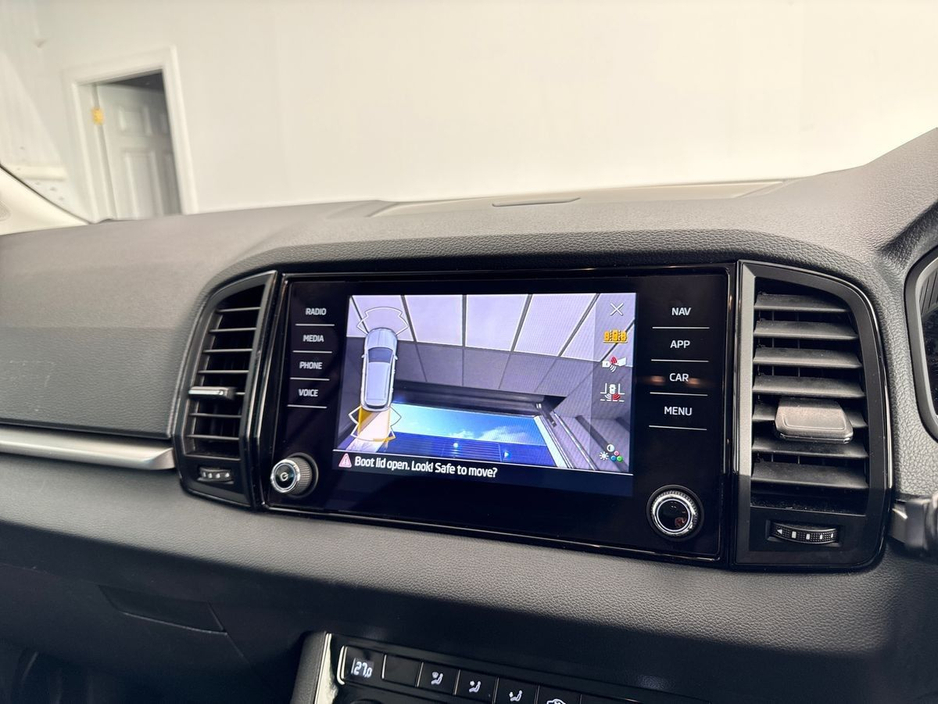 2024 Skoda Karoq 2.0TDI SEL *5.9% APR* €70 PER WEEK ON PCP €33,995