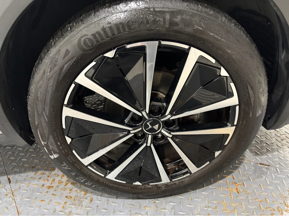 2024 DS Automobiles DS 7 - image 19