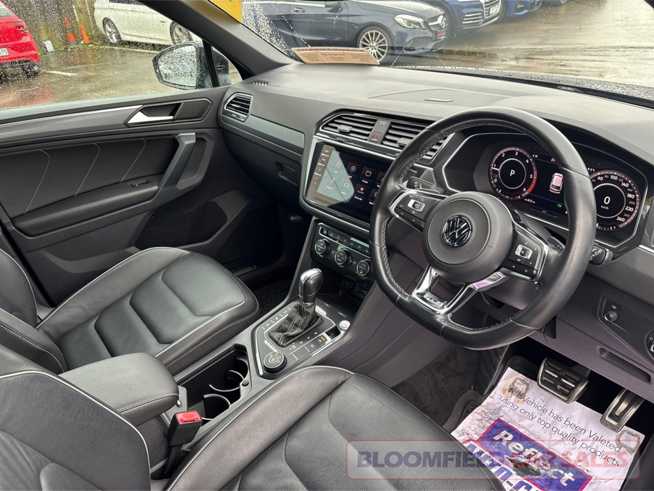 2018 Volkswagen Tiguan 4 MOTION R-LINE , DSG // PRISTINE €29,950
