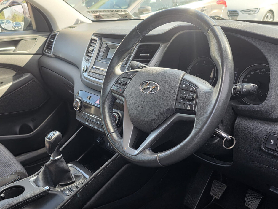 2016 Hyundai Tucson - image 7