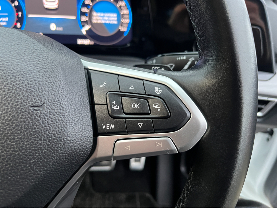 2022 Volkswagen Tiguan E-TSI STYLE AUTOMATIC HYBRID 1.5 PETROL //LOW MILES//HIGH SPEC//HEATED SEATS AND STEERING WHEEL//HEAD UP DISPLAY//KEYLESS ENTRY// €29,950