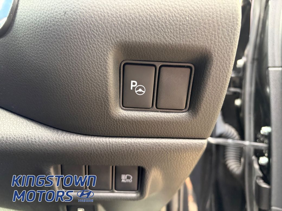 2021 Toyota C-HR - image 10