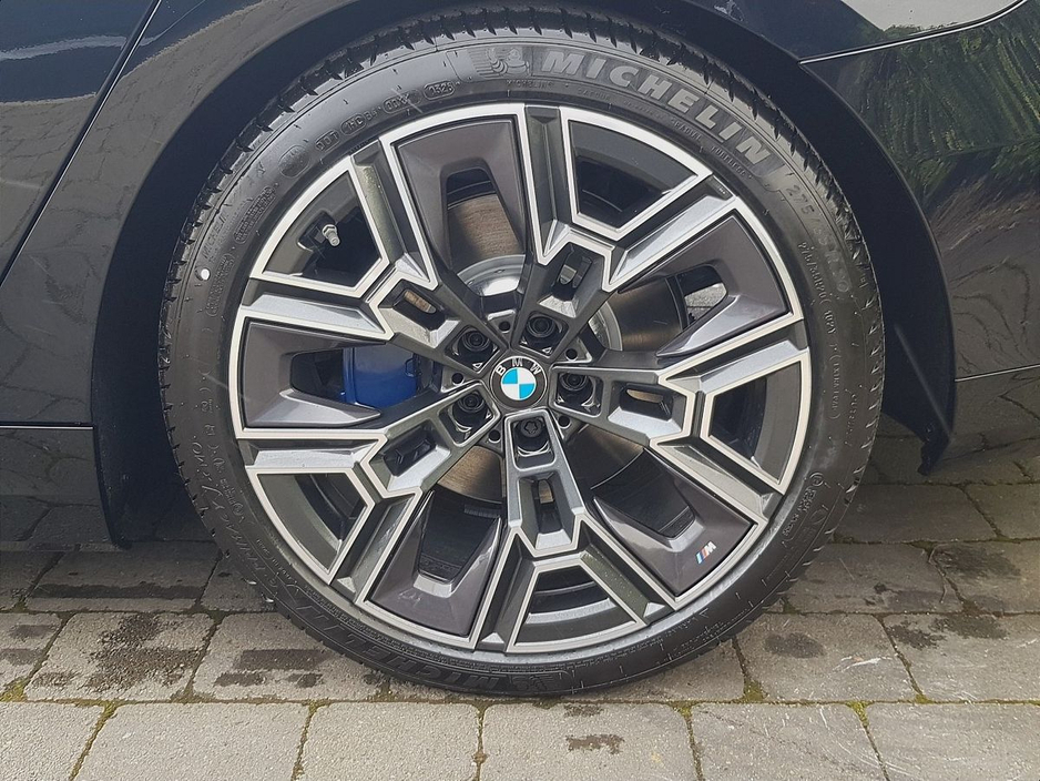 2026 BMW 5 Series - image 12