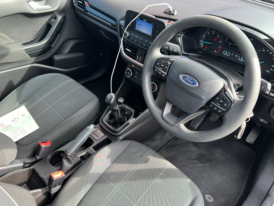 2018 Ford Fiesta - image 14