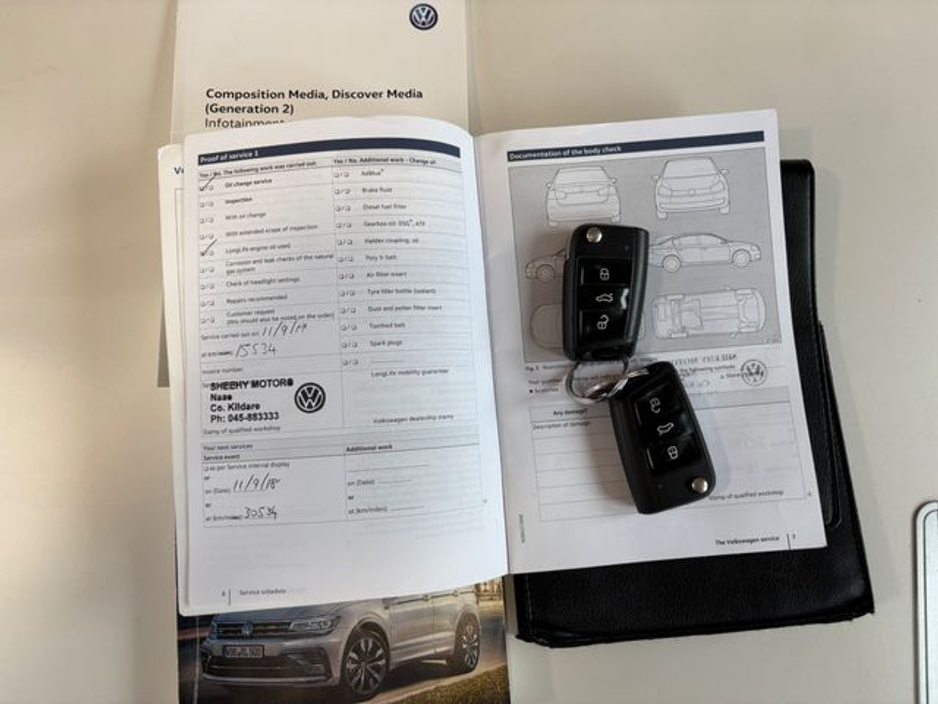 2017 Volkswagen Tiguan - image 10