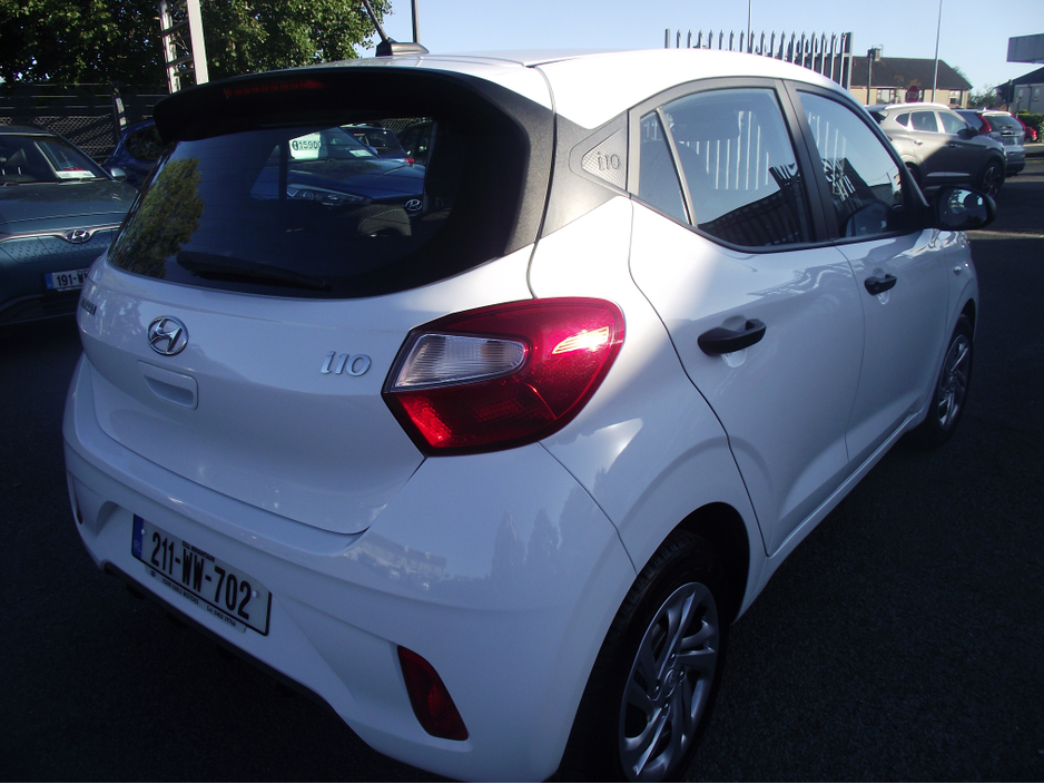 2021 Hyundai i10 - image 9