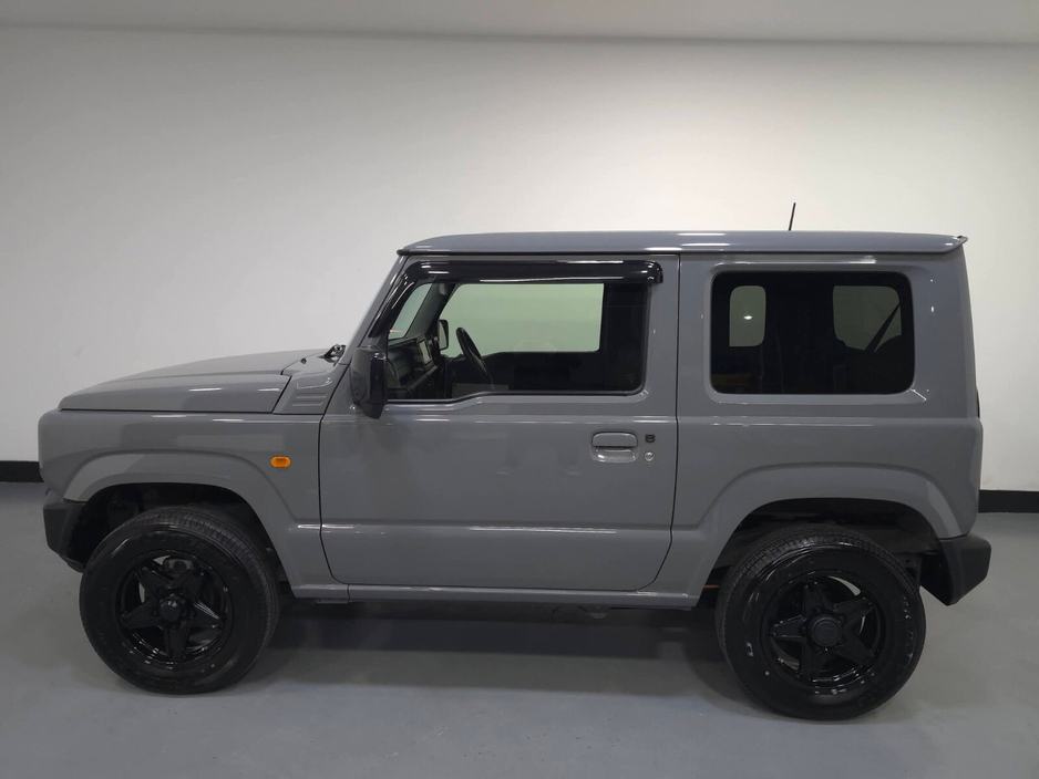 2023 Suzuki Jimny - image 12
