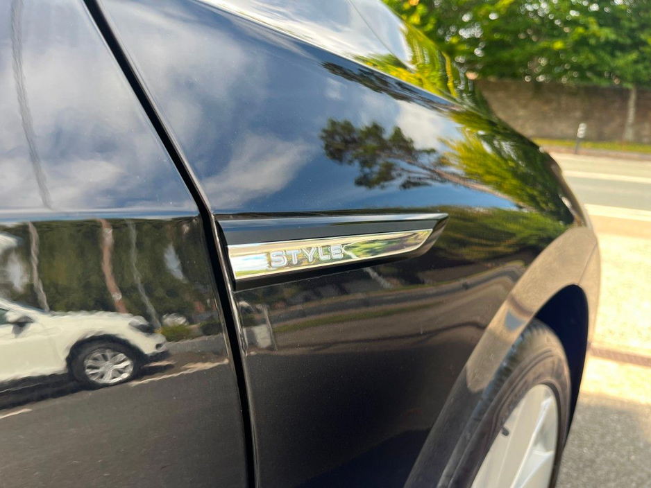 2023 Volkswagen Golf MK 8 STYLE 1.5 AUTO MHEV HIGH SPEC €28,995
