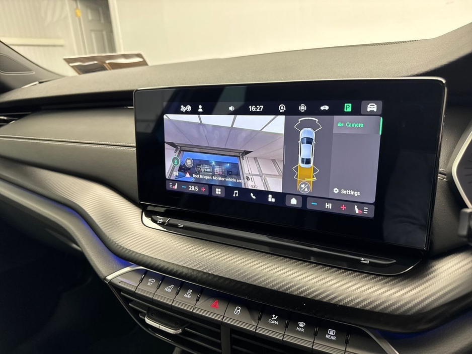 2025 Skoda Octavia - image 20