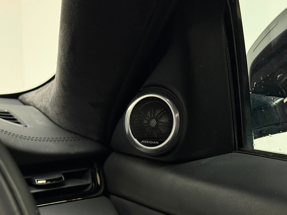 2024 Land Rover Range Rover Evoque - image 21