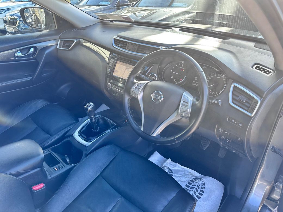 2017 Nissan X-Trail - image 13