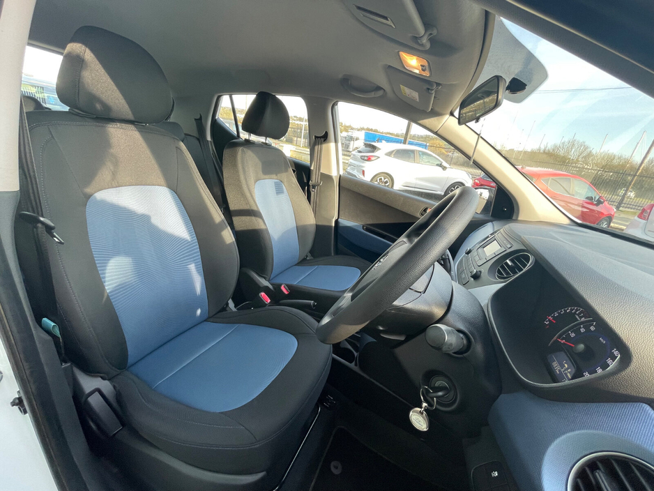 2019 Hyundai i10 - image 13