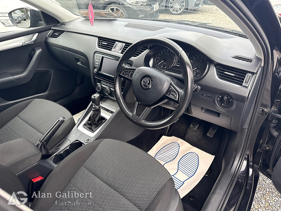 2015 Skoda Octavia AMBITION 1.6 TDI €48 PW €9,995