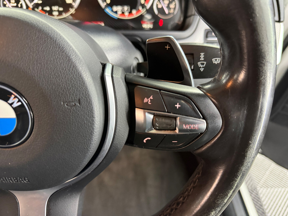 2016 BMW 5 Series - image 25