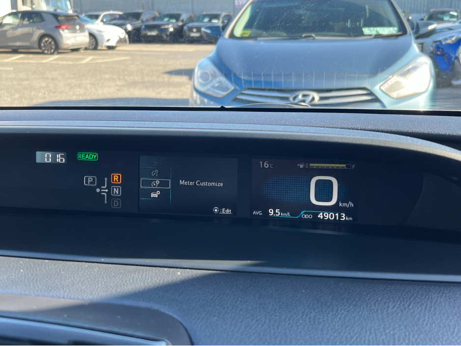 2019 Toyota Prius - image 20