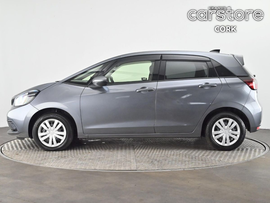 2020 Honda Fit - image 6