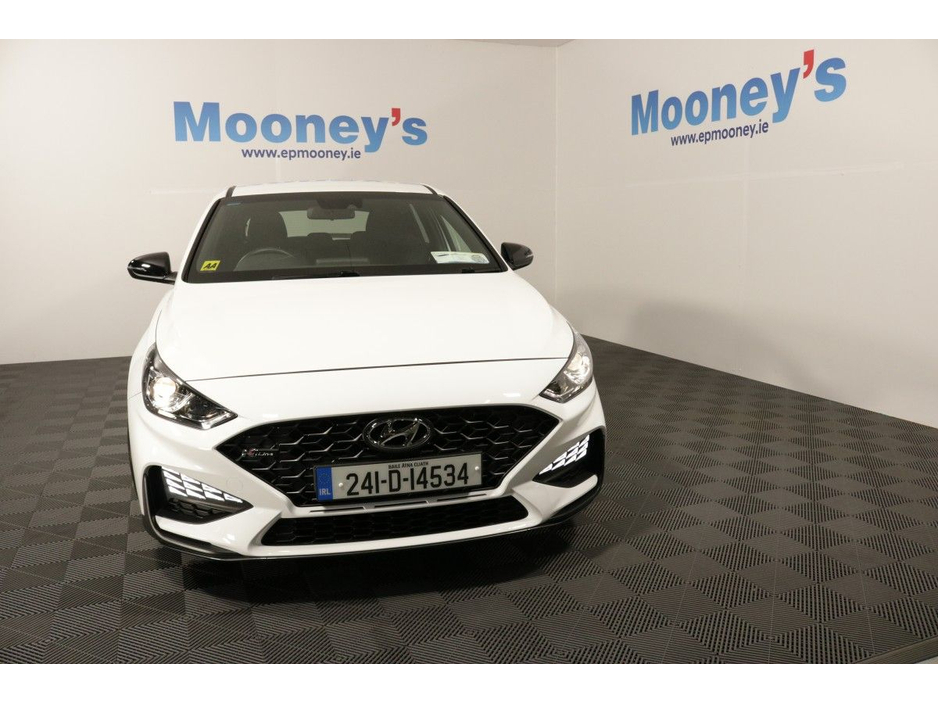2024 Hyundai i30 - image 2
