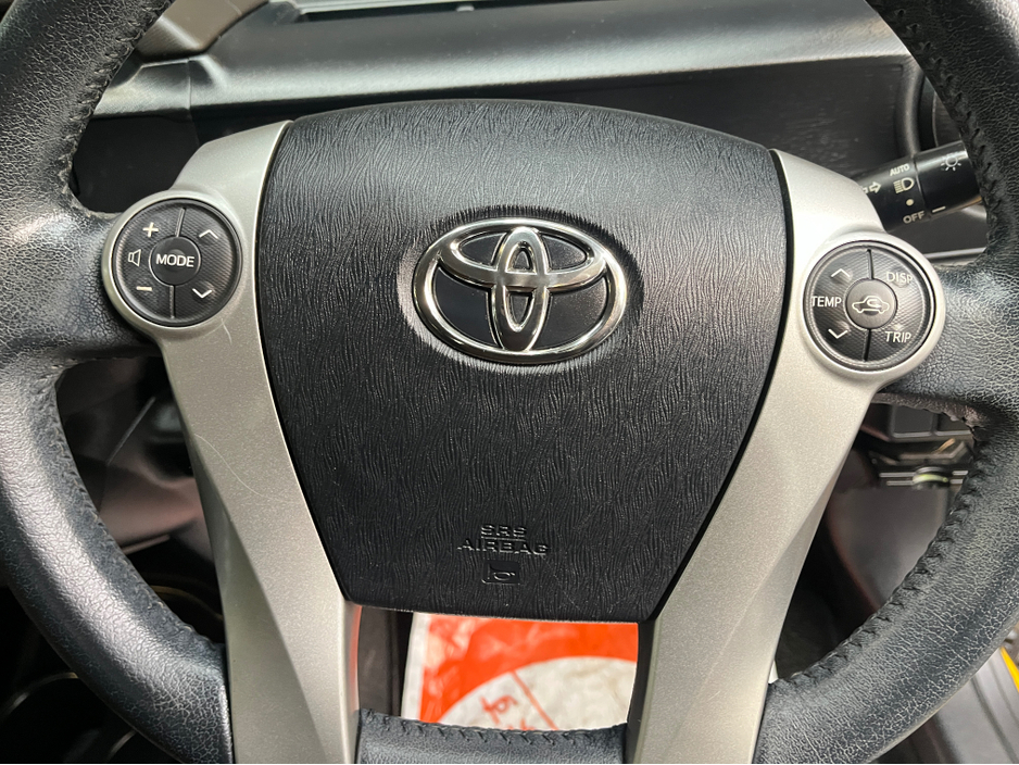 2014 Toyota Aqua 2014 Hybrid auto €8,495
