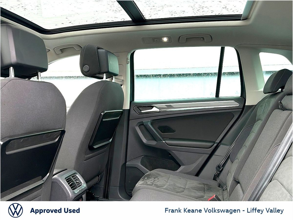 2017 Volkswagen Tiguan - image 6