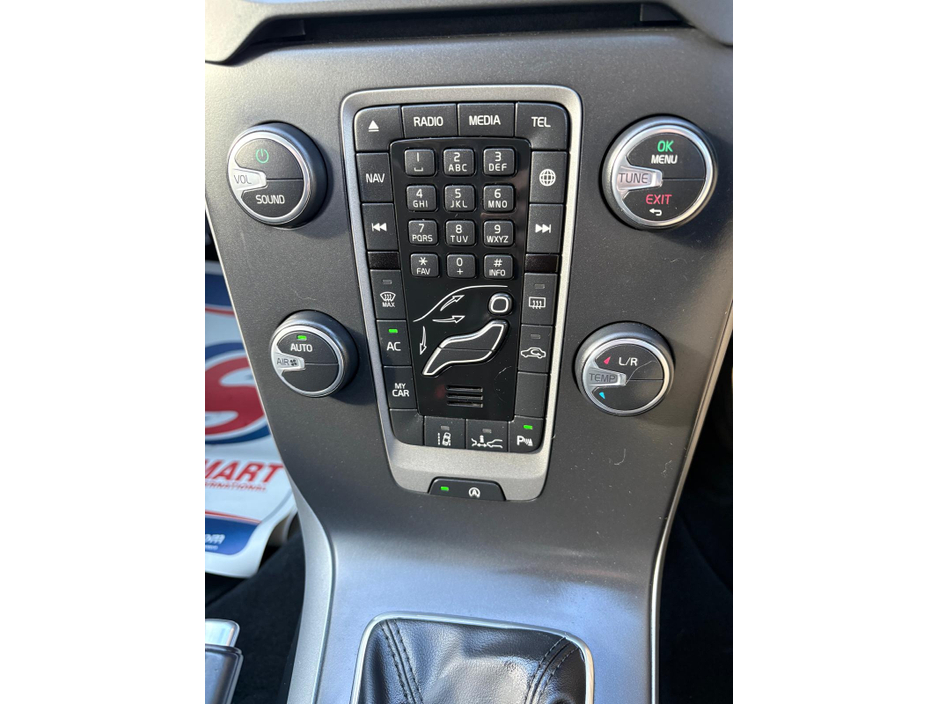 2014 Volvo V40 - image 17