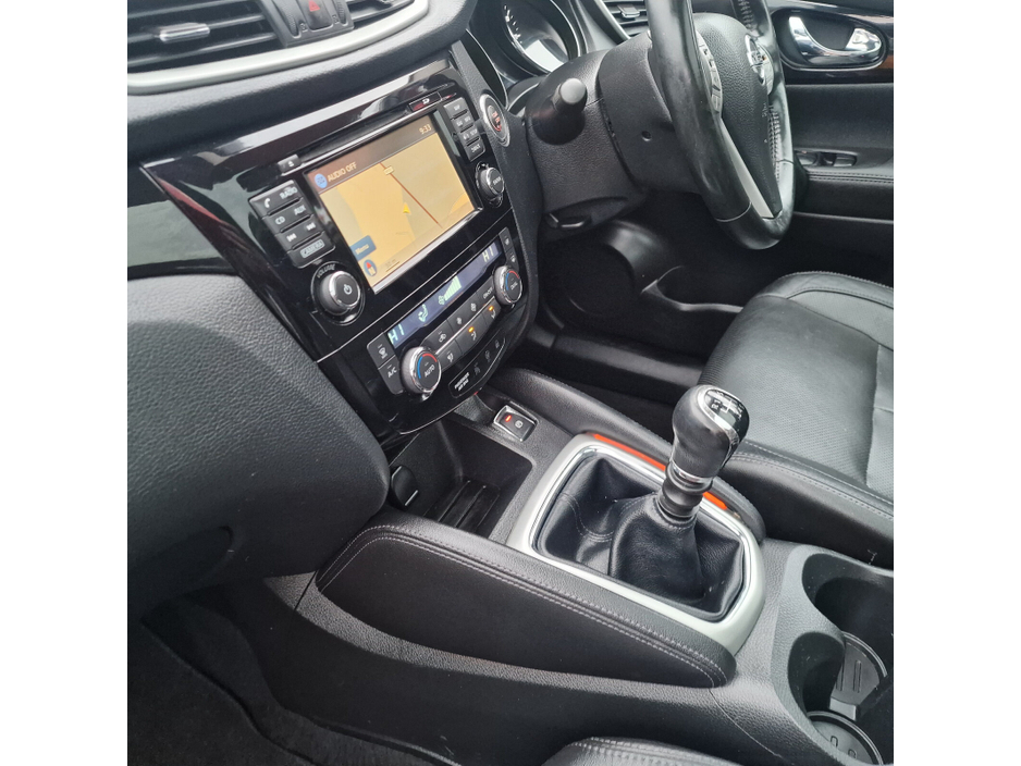 2015 Nissan Qashqai 1.5 DSL XE €10,950