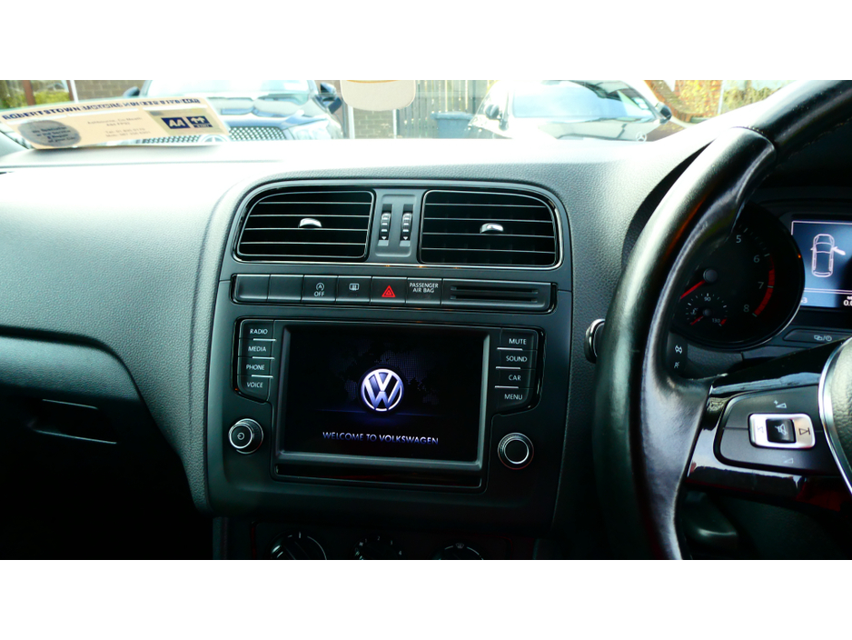 2017 Volkswagen Polo TRENDLINE 1.0 60HP MANUAL 5SPEED 5DR €12,250