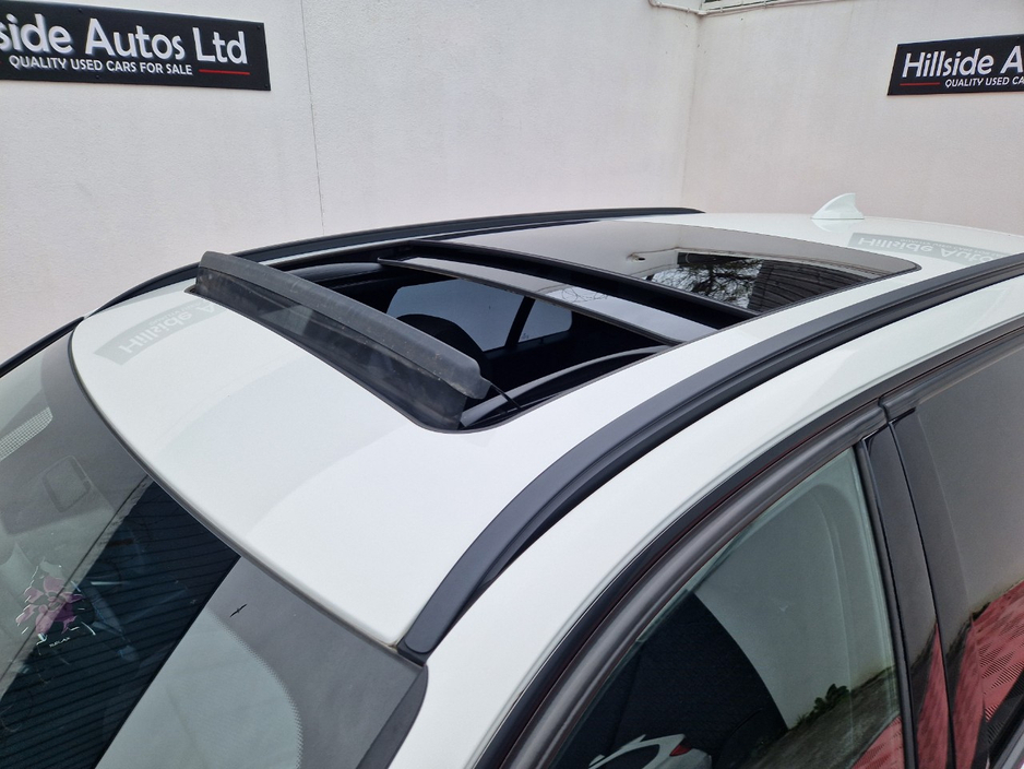 2013 BMW 3 Series - image 44