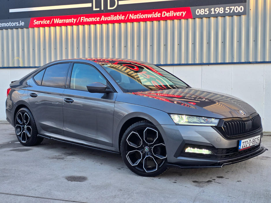 2022 Skoda Octavia - image 2