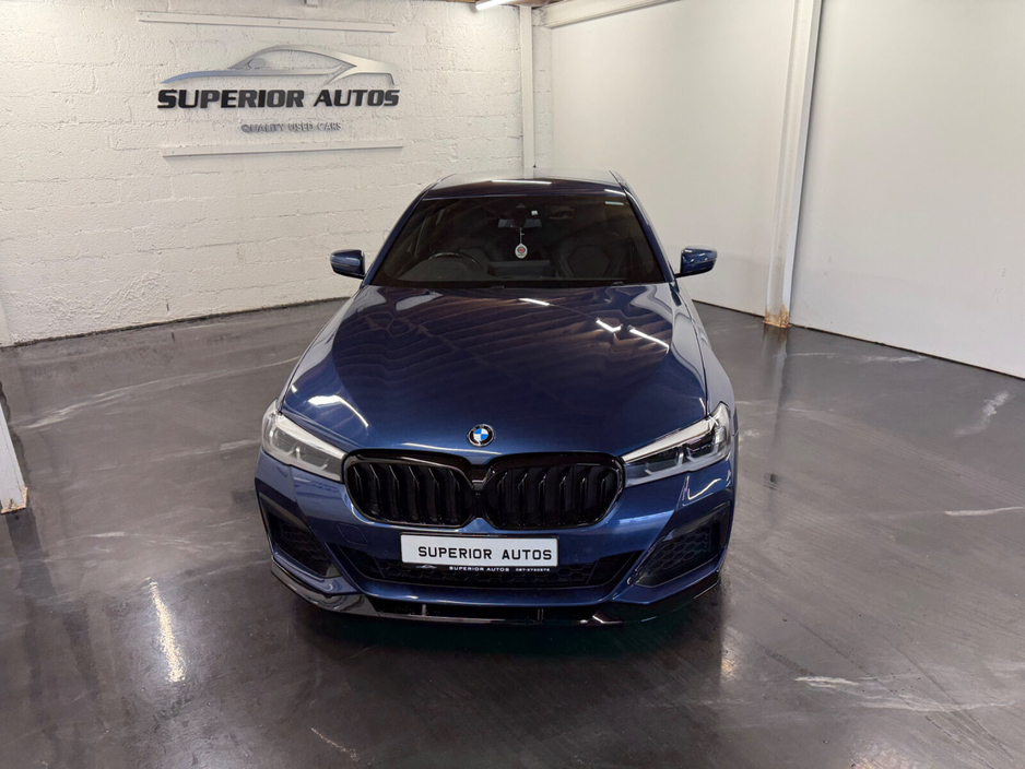 2022 BMW 5 Series - image 3
