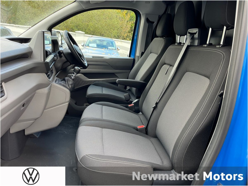 2026 Volkswagen Transporter - image 24