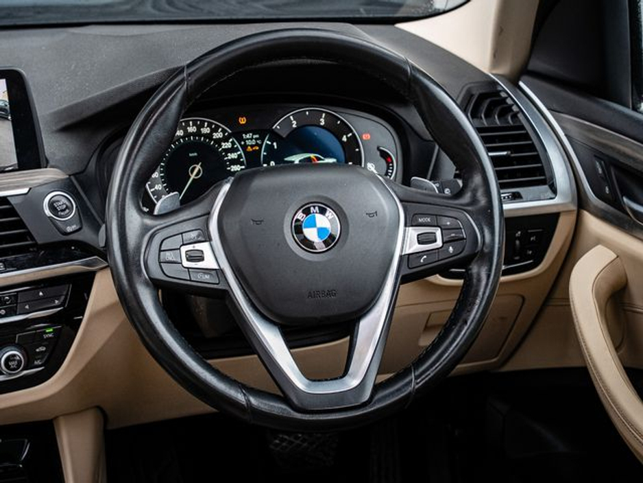 2019 BMW X3 - image 9