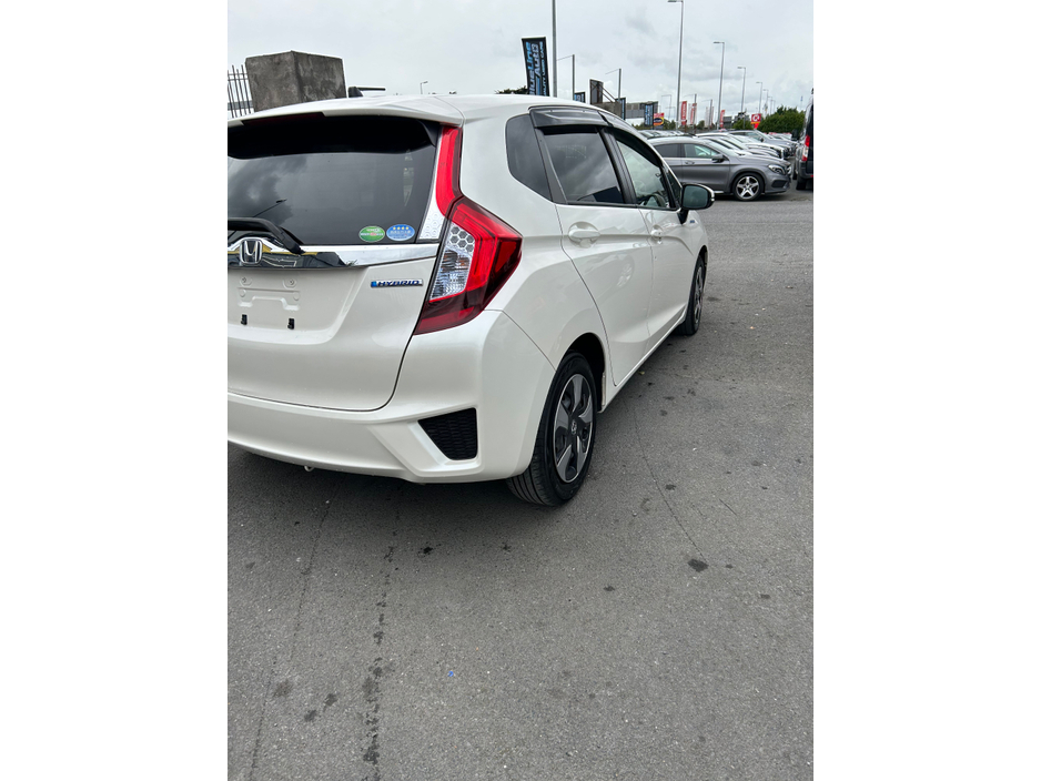 2019 Honda Fit Auto Hybrid €13,950