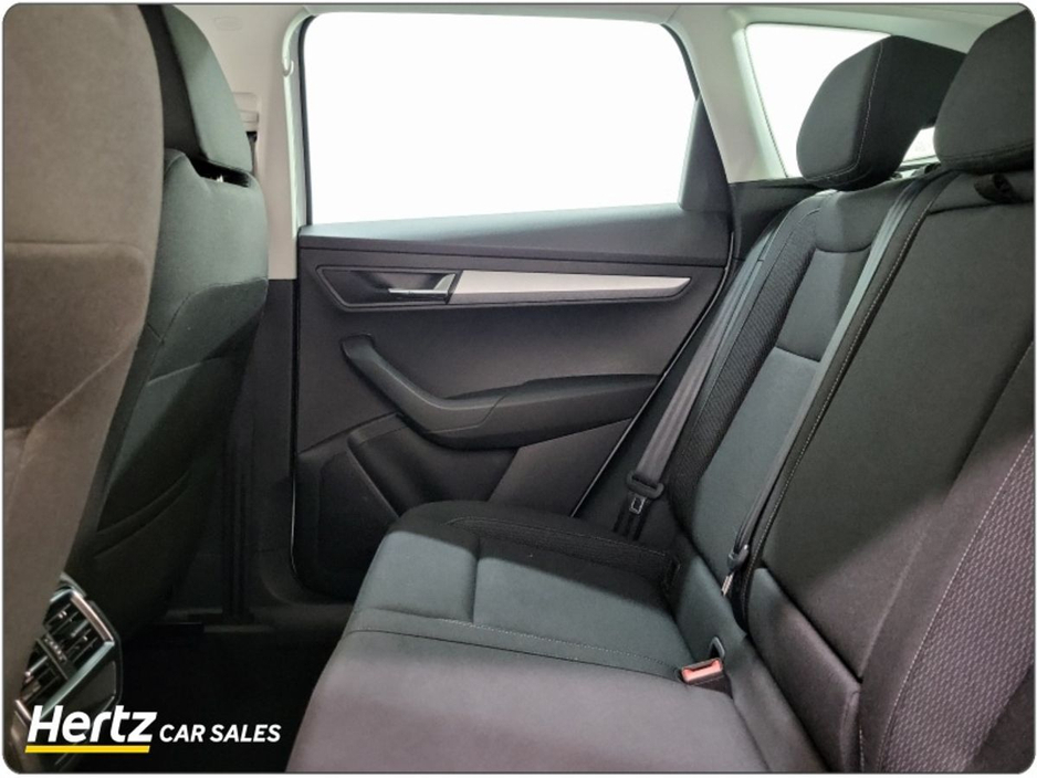 2024 Skoda Karoq Ambition 115HP 2.0 Diesel Manual €30,895