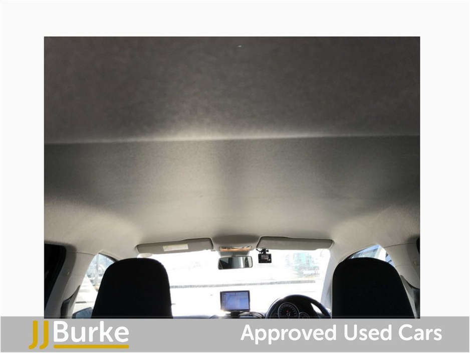 2019 Volkswagen up! - image 18