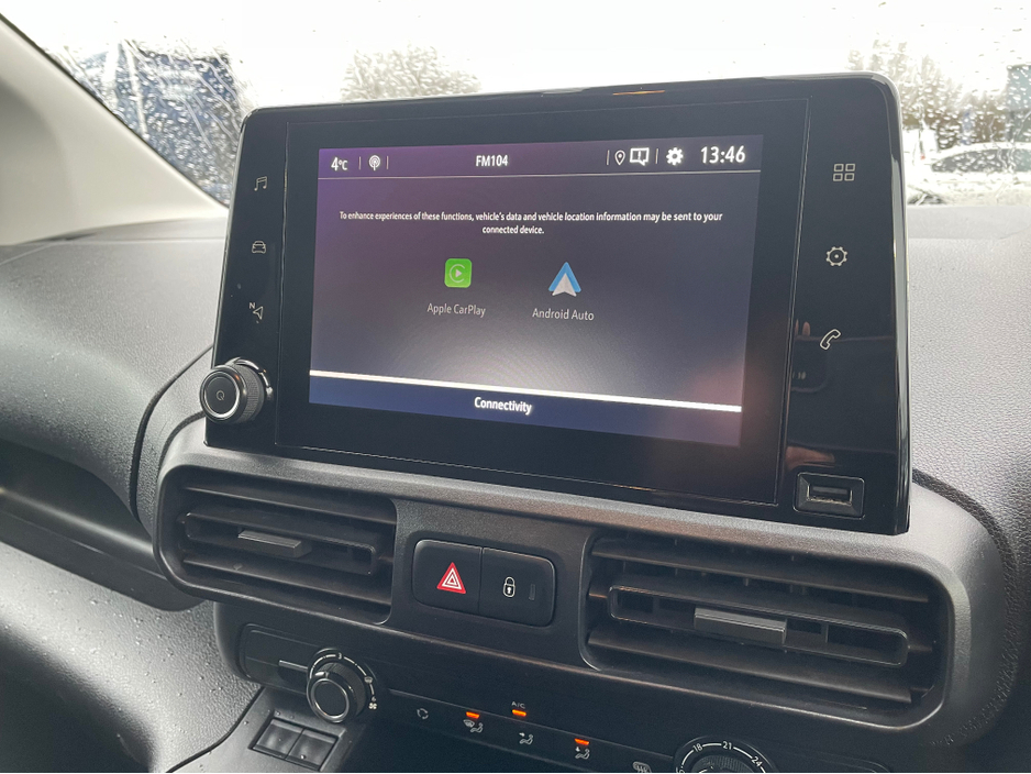 2021 Opel Combo - image 19