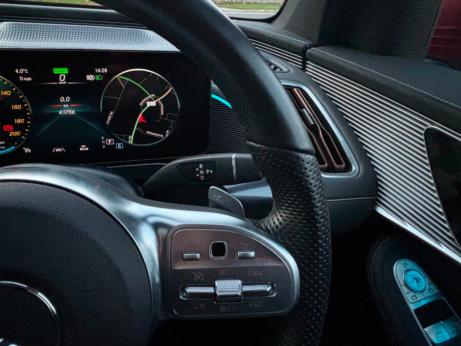 2023 Mercedes-Benz EQC PREMIUM PLUS 400 AMG LINE 4 MATIC SUNROOF €42,995