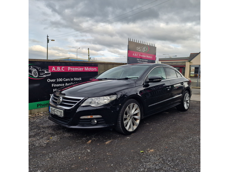 2009 Volkswagen Passat - image 5