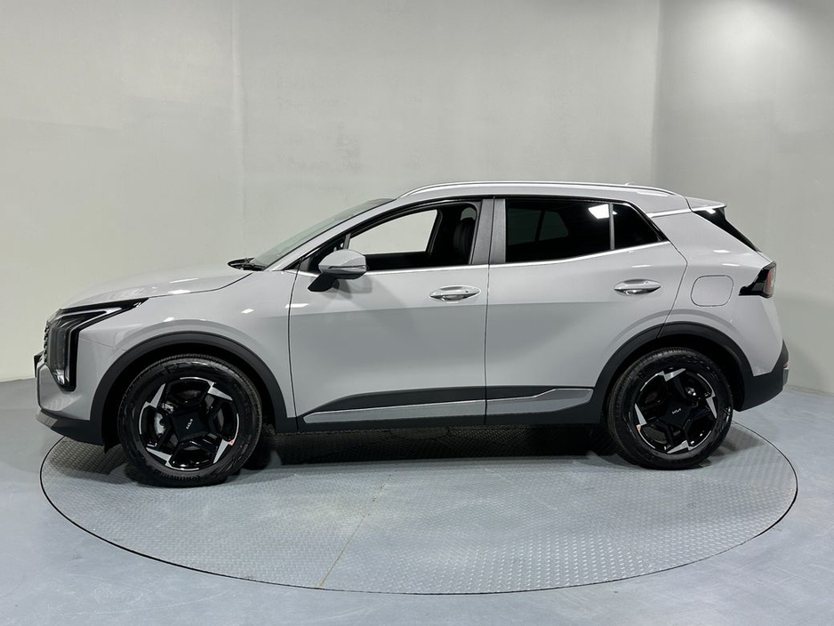 2026 Kia Sportage - image 4