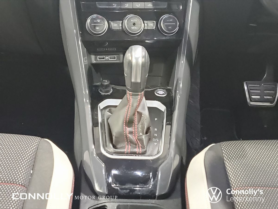 2020 Volkswagen T-Roc 1.5 TSI 150bhp R-Line DSG €26,950