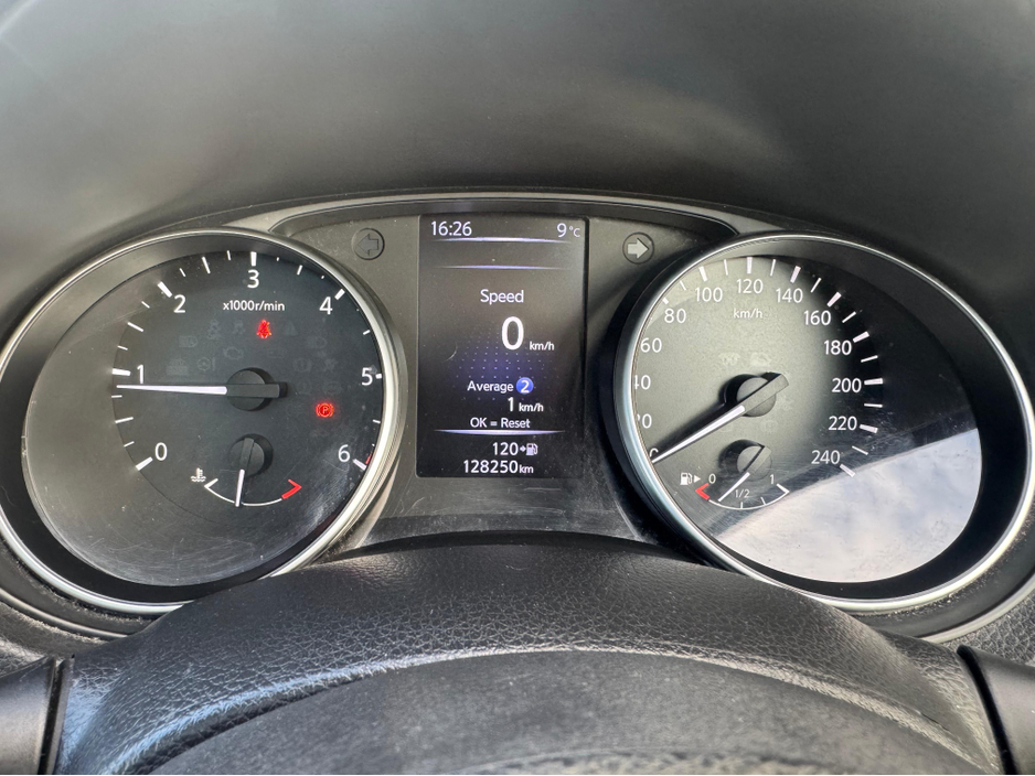 2018 Nissan Qashqai 1.6 SV 18 4DR pan roof €15,950