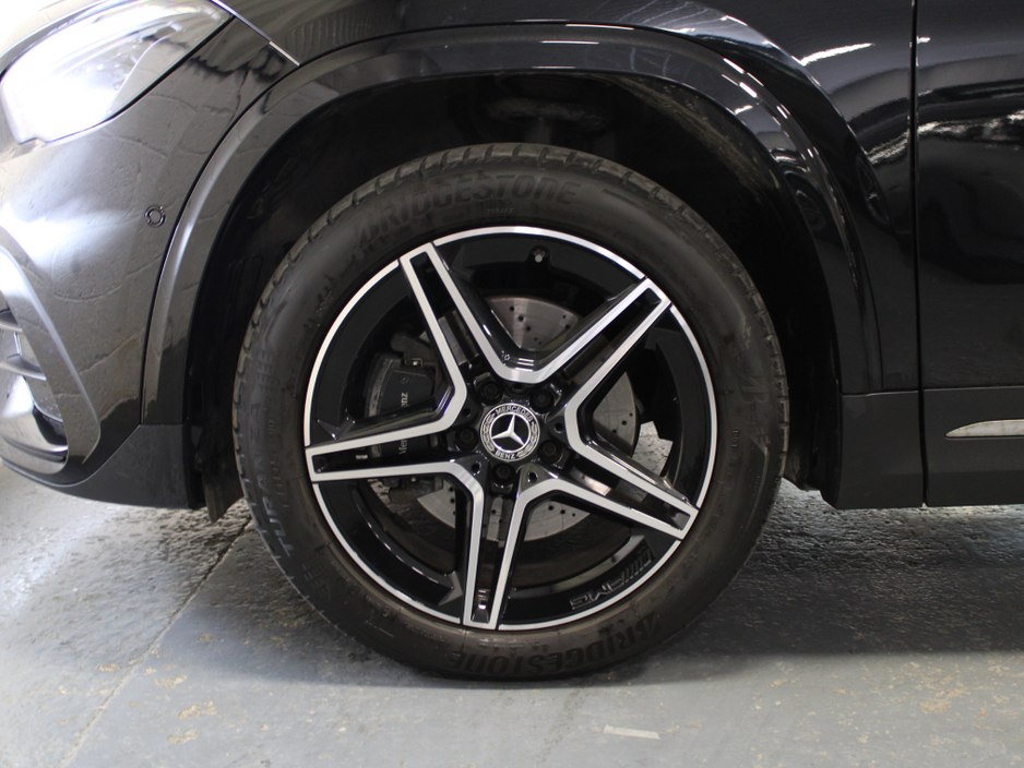 2024 Mercedes-Benz GL Class - image 28