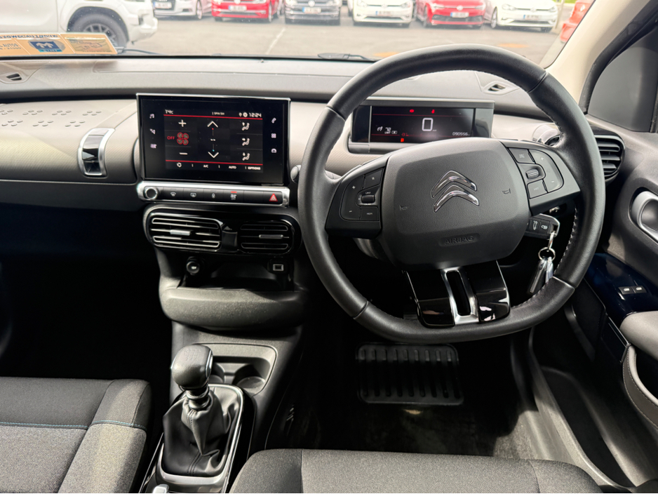 2020 Citroen C4 - image 13