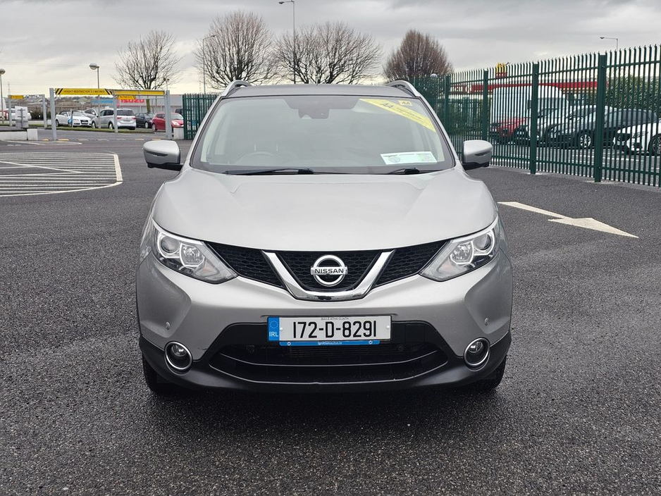 2017 Nissan Qashqai - image 3