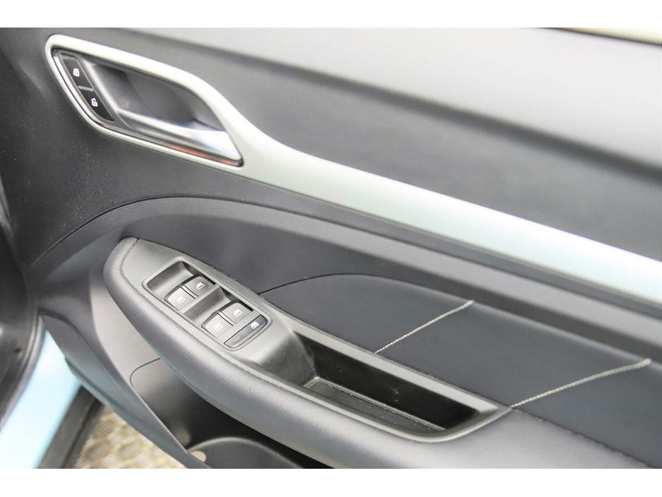 2021 MG ZS - image 23