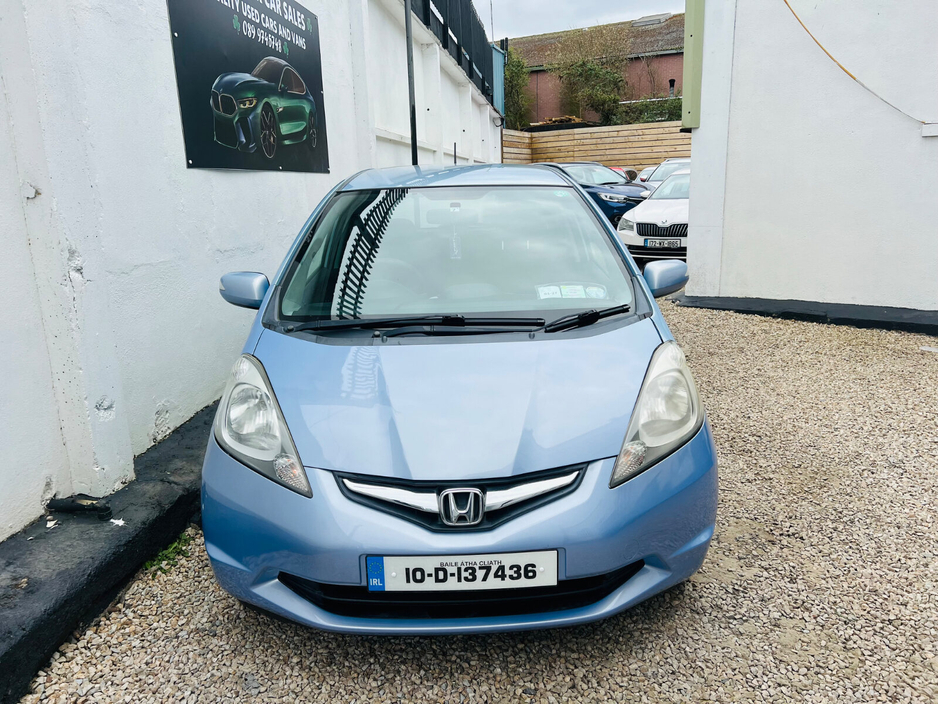 2010 Honda Fit - image 7