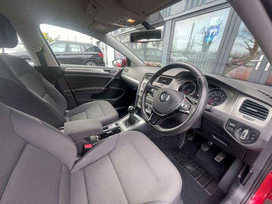 2016 Volkswagen Golf - image 7