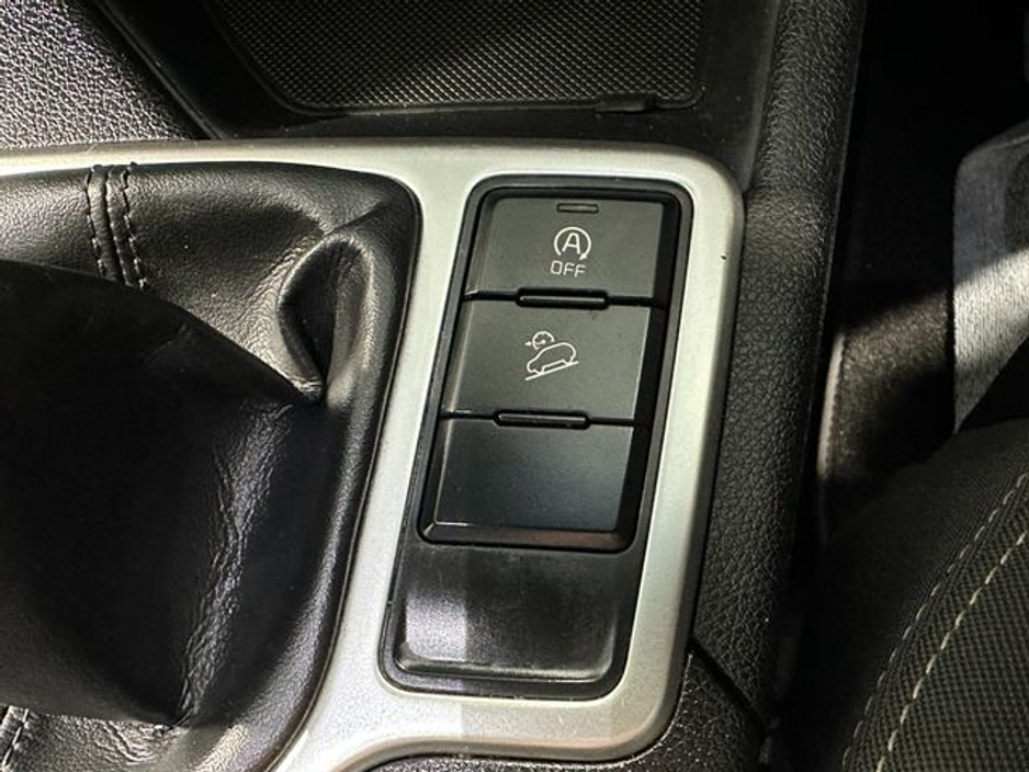 2016 Kia Sportage - image 21