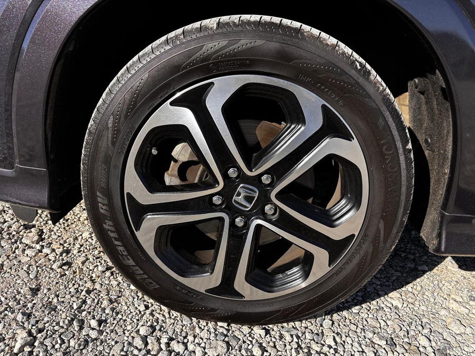 2014 Honda Vezel - image 3