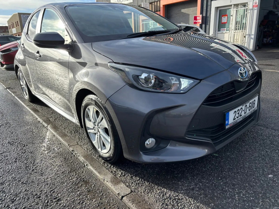 2023 Toyota Yaris 1.5 Hybrid 5Dr Luna €19,950