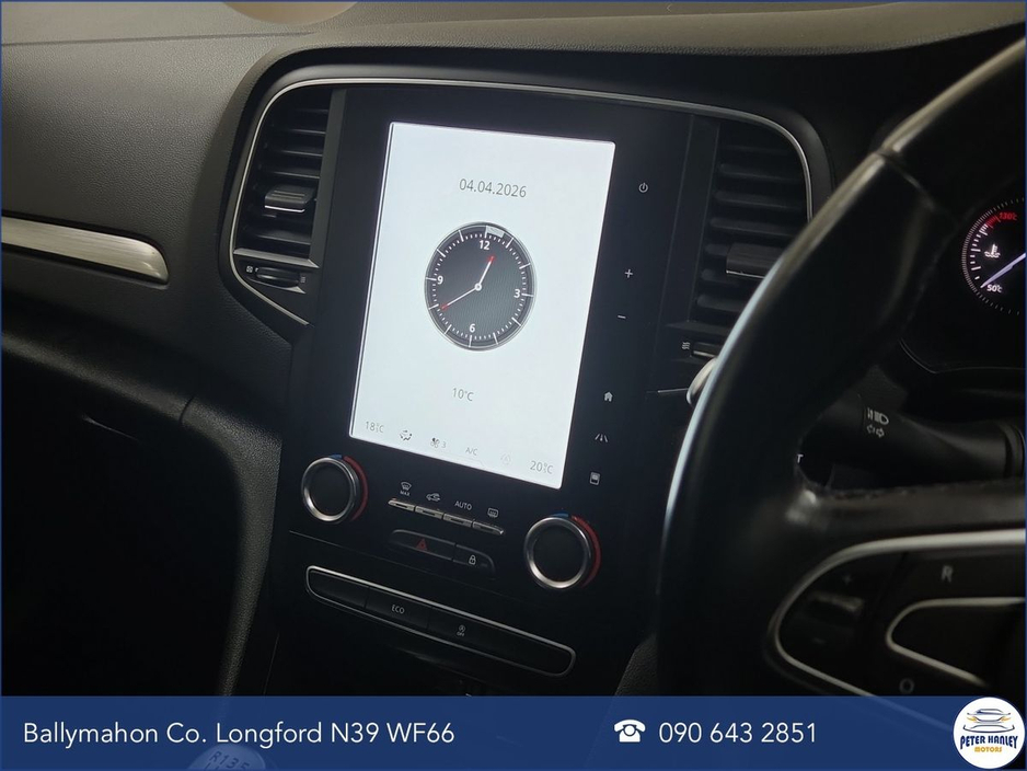 2018 Renault Megane - image 19